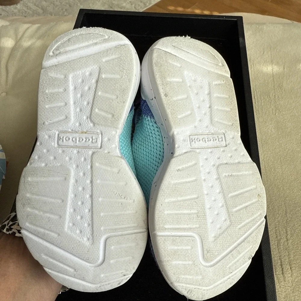 Reebok‎ Youth Mesh Shoes Water Shoes, Tennis Shoes, Size 6 4701